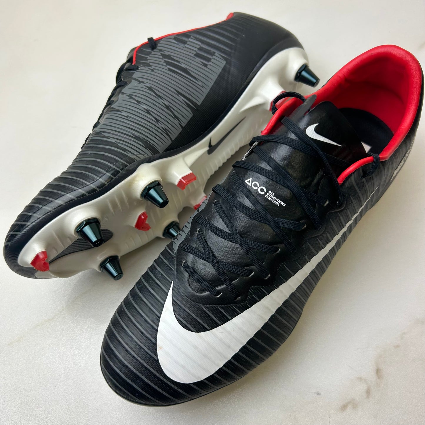 Nike Mercurial Vapor Xi Sg-Pro Football Boots Uk 7.5 Used Once