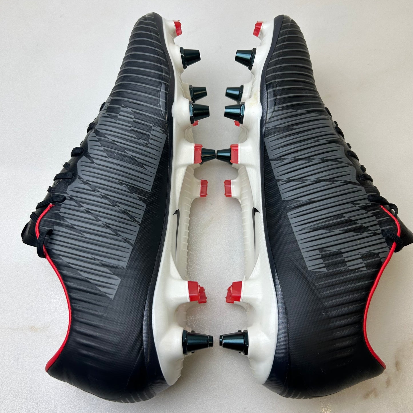 Nike Mercurial Vapor Xi Sg-Pro Football Boots Uk 7.5 Used Once