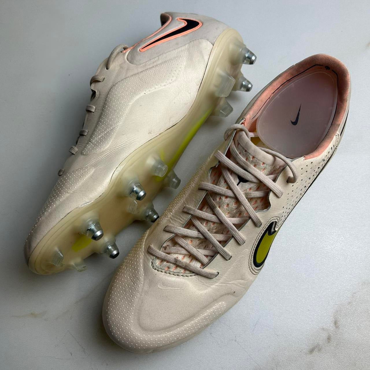 Nike Tiempo Legend 9 Sg-Pro Elite Football Boots ‘Guava’ Uk 8.5