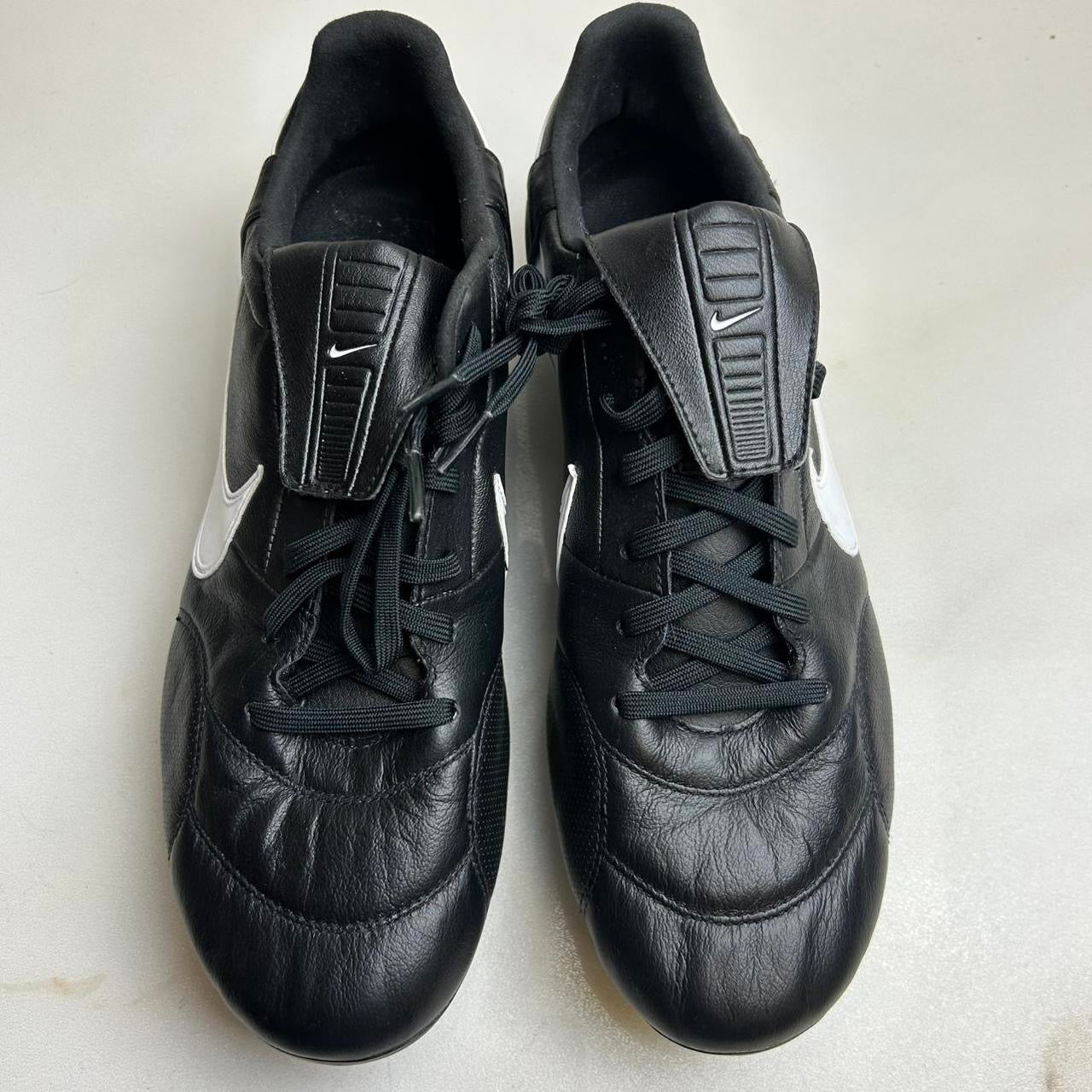 The Nike Premier III SG-Pro Football Boots Uk 8