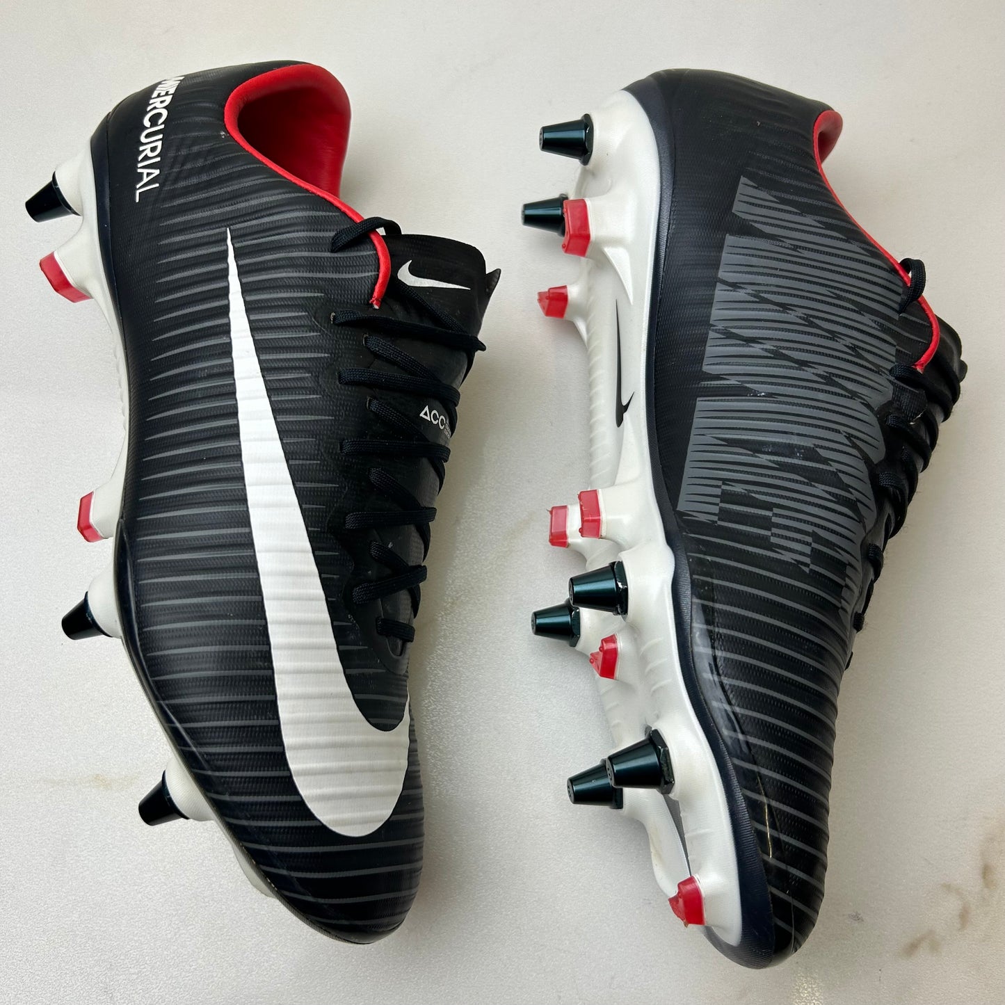 Nike Mercurial Vapor Xi Sg-Pro Football Boots Uk 7.5 Used Once
